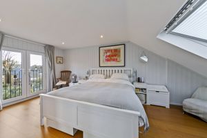 Bedroom- click for photo gallery